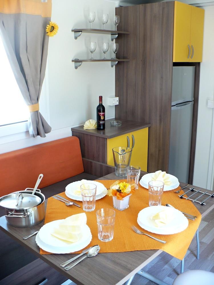 Victoria Mobilehome In Centro Vacanze San Francesco Duna Verde Buitenkant foto